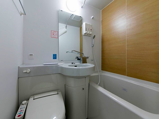 Standard Twin Basement room