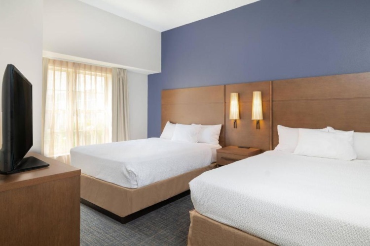 2 Bedroom 2 Room Suite