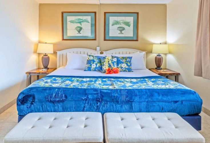 Valley Isle 1108b 2 Bedroom Condo by RedAwning