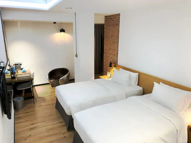 BlueSky Hotel