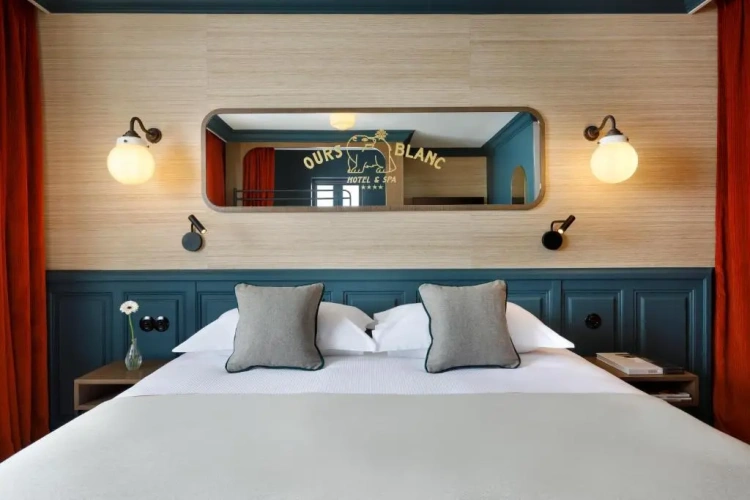 Classic room