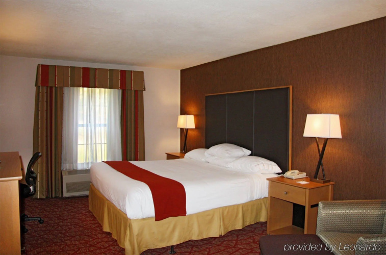 Holiday Inn Express Grants Pass by IHG