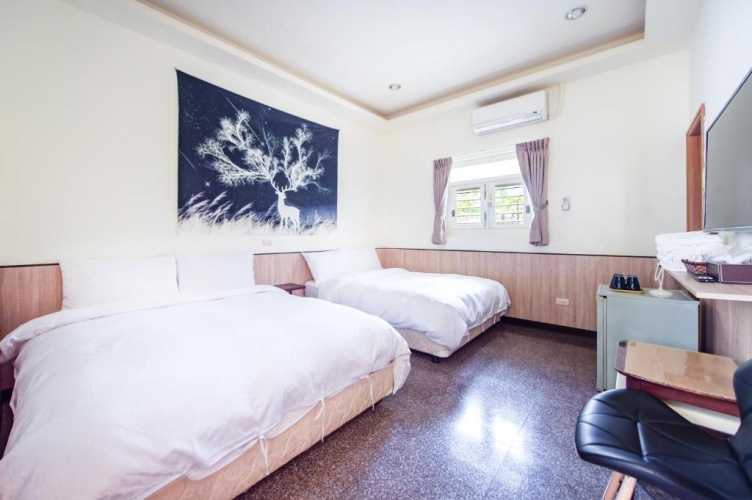 2 Bedrooms Villa