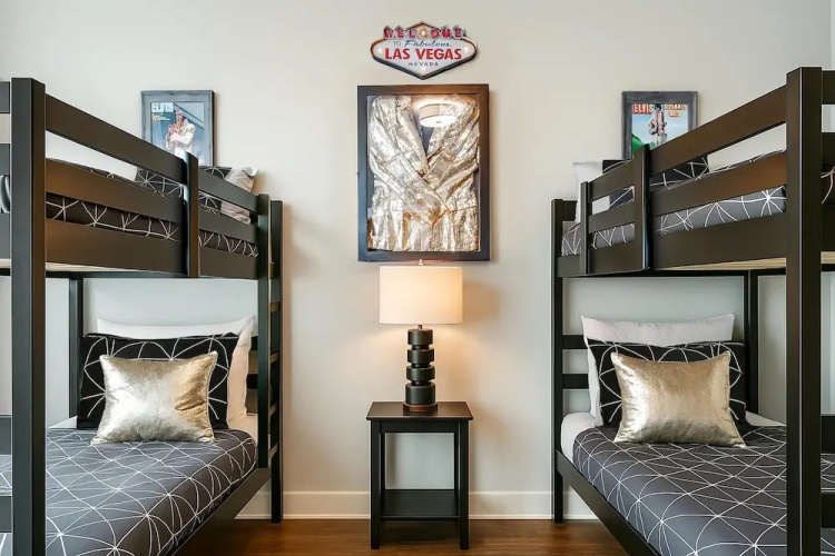 Elvis-themed 13 Beds Rooftop City Views