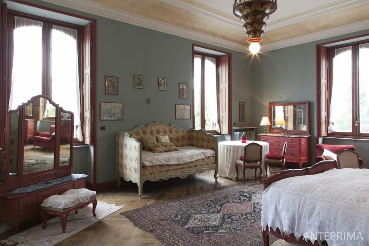 Suite with balcony and with mountain view