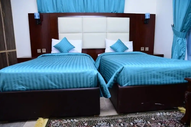 canari hotel kashmir view