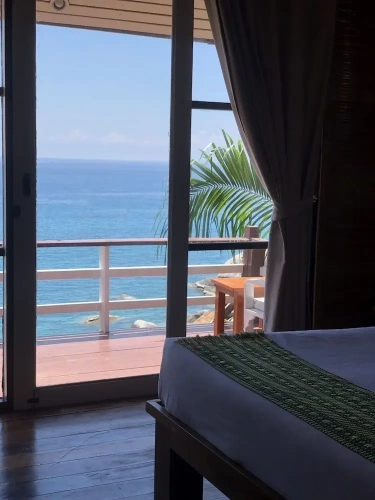 Deluxe room with balcony and with sea view