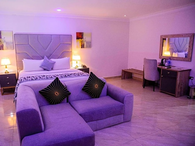 Double Suite