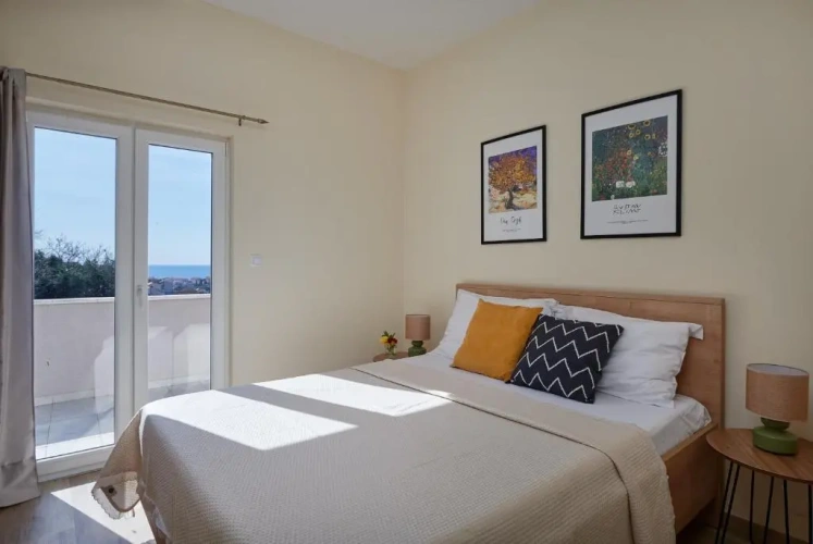 1 Bedroom Apartment with balcony and with sea view