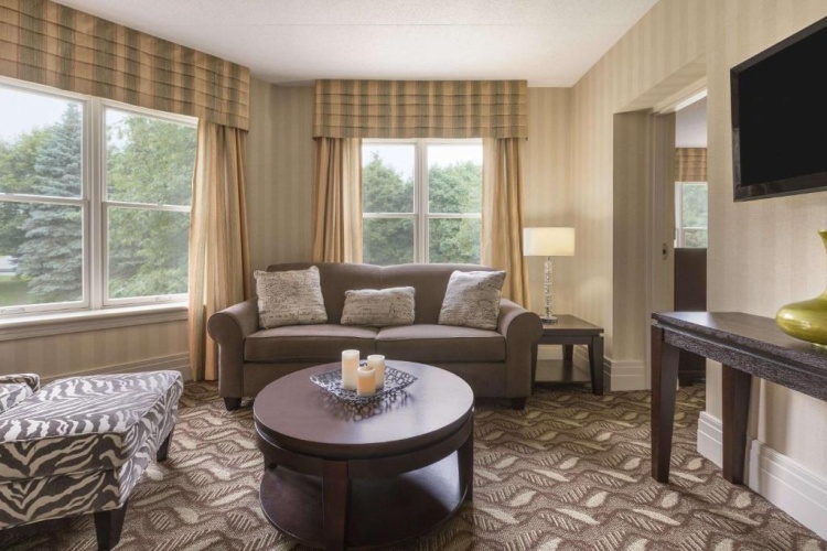 1 Bedroom Executive Double Suite