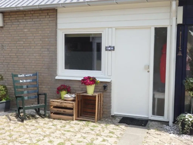 2 Bedrooms Cottage