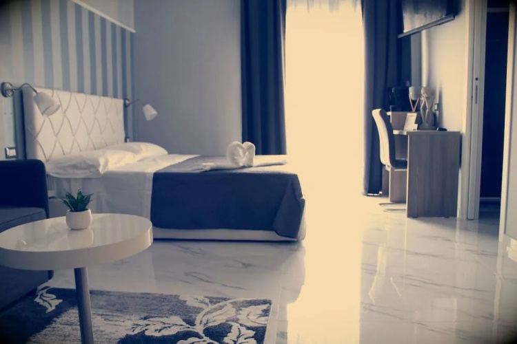 Eolian Port B&B