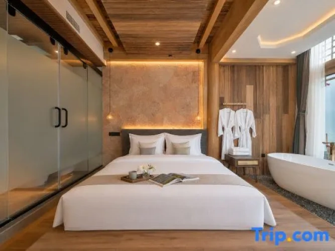 Standard Double room with balcony