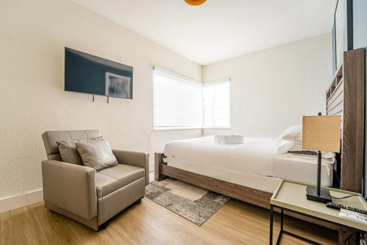 TWO Bedroom Apartment