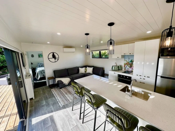2 Bedrooms Family Cottage with garden view