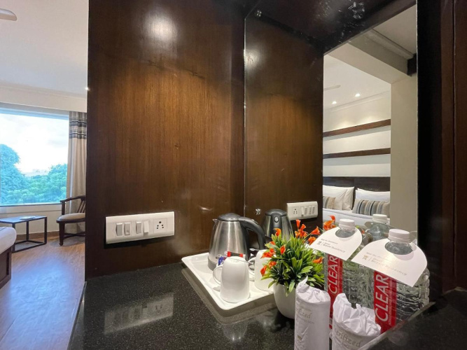 Royale Sarovar Portico Agra