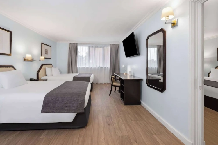 Superior Connecting Double room