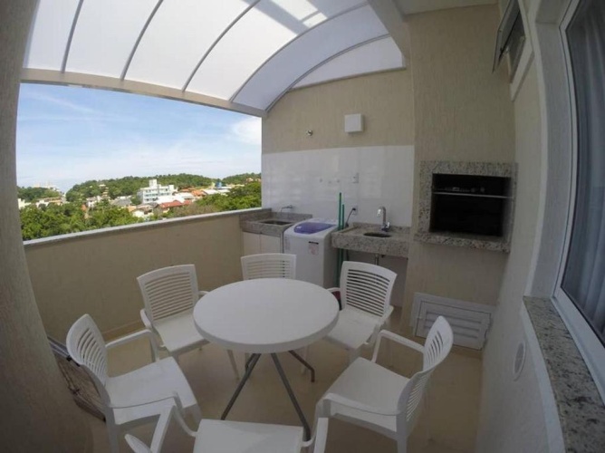 Apartment with sea view