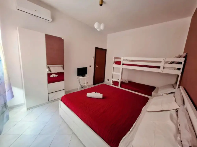 Rhome Sweet Rhome Suite