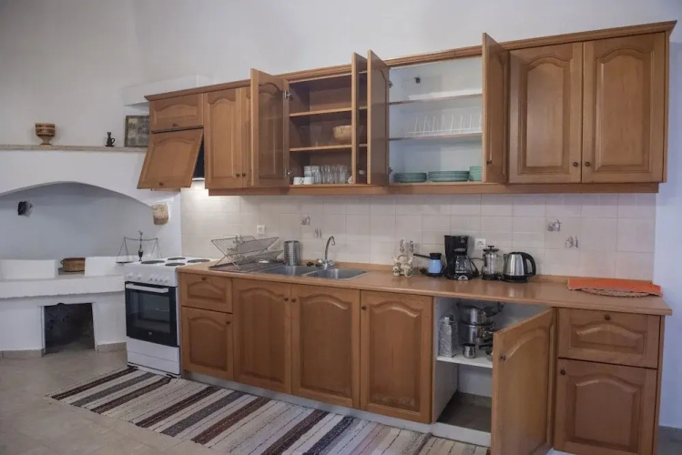 Luxury Maisonette, Big Yard