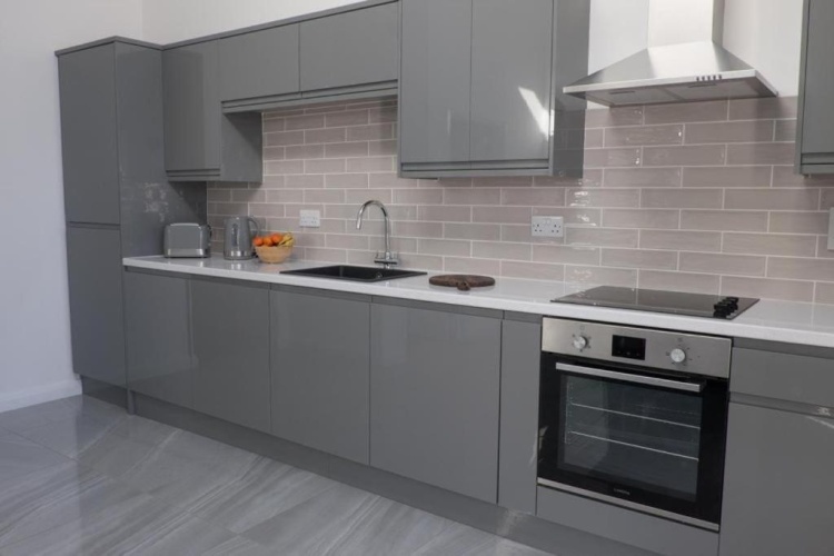 1 Bedroom Apartment