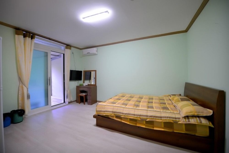 Jirisan Valley Pension