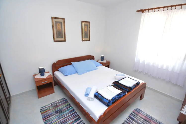 Apartments & Rooms Vanja