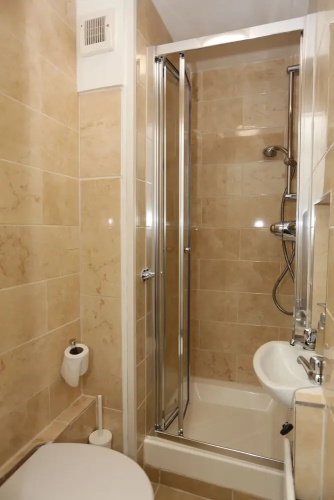 3 Beds 2 Baths Oxford Circus
