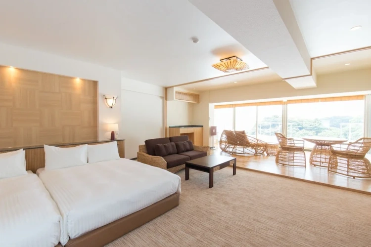 Suite with balcony