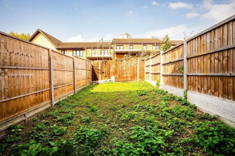 Luxe 2 bed House in London - Free Parking