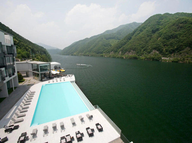 Casa 32 Resort