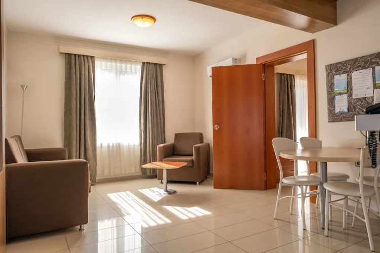 1 Bedroom Standard Family room