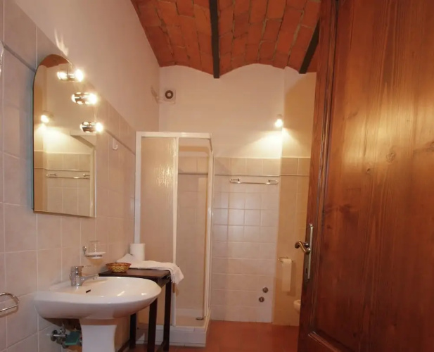 Modern Farmhouse in Pienza With Pool