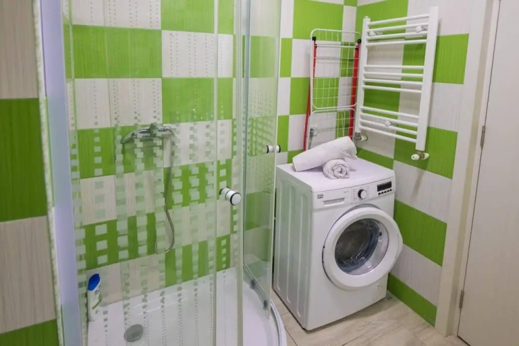 Stunning Green Studio 43