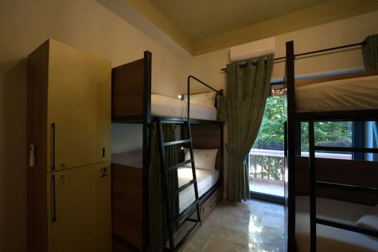 2115 Boutique Hostel