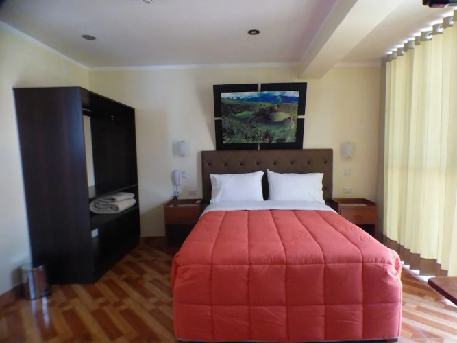 El Mirador Hotel
