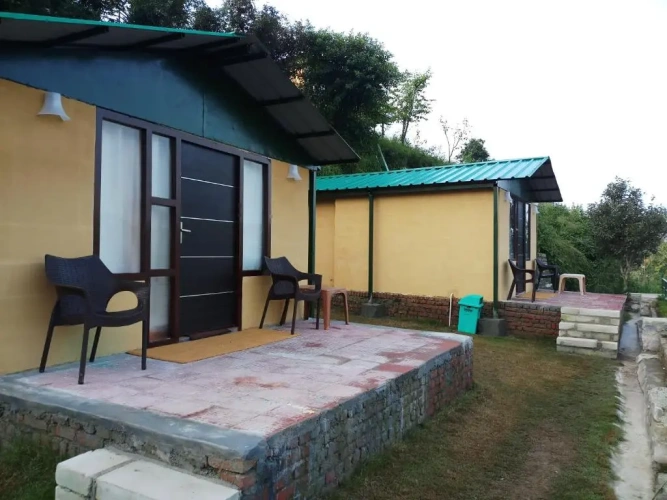 Standard Double room with lake view