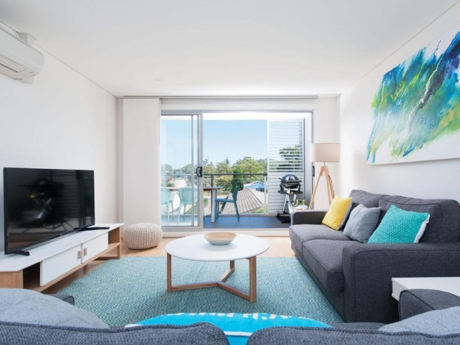 2 Bedrooms Apartment