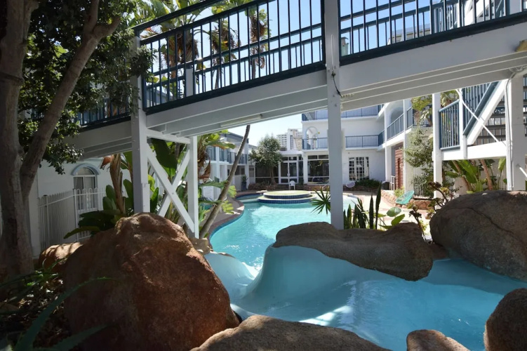 West Beach Lagoon 210 – Amazing Views