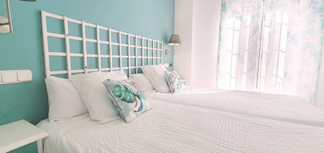 Standard Twin room with balcony