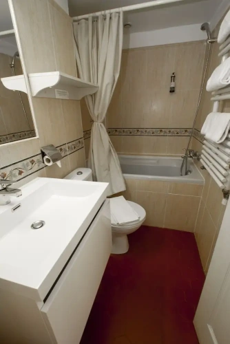 Comfort room