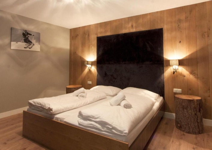 3 Bedrooms Luxury Apartment