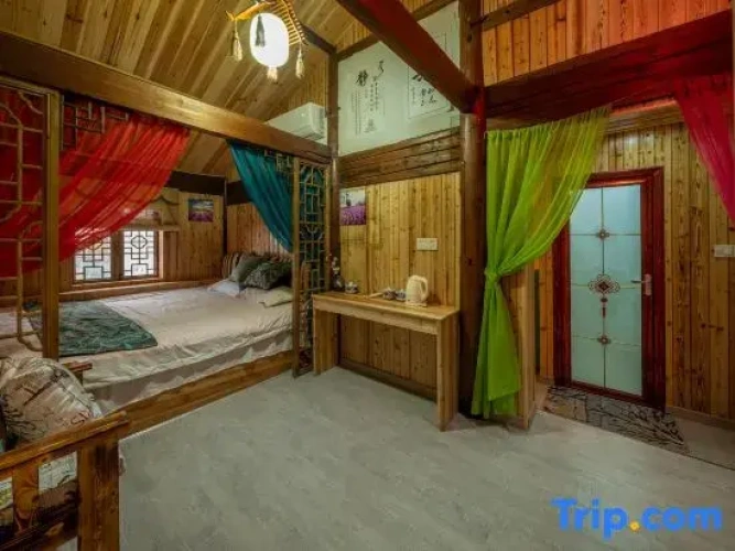 2 Bedrooms Suite