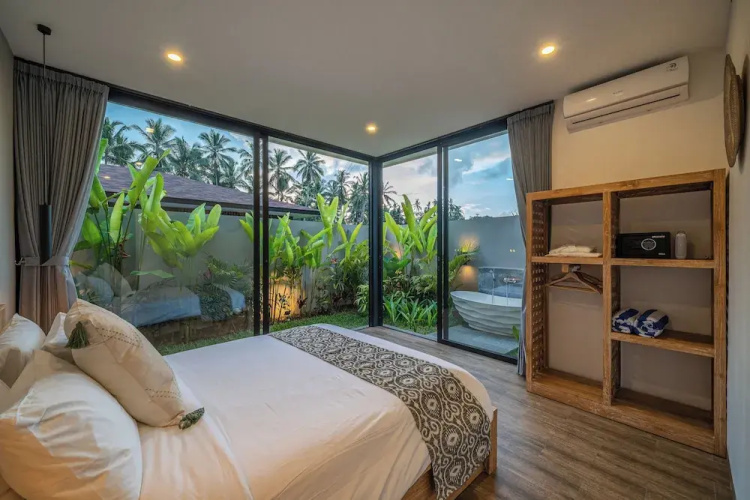 Xanadu - 5BR Ubud Designer Villa, Pool with Rice Fields Views