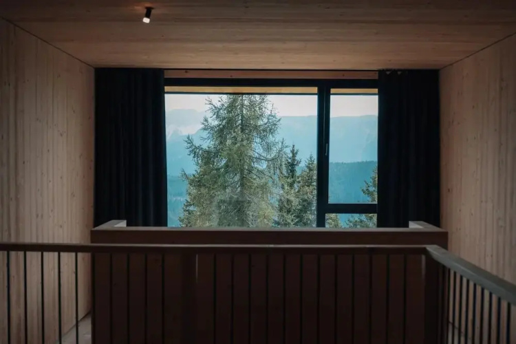 Anders Suites