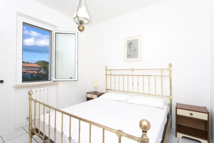 N114 - Numana, trilocale con terrazzo vista mare