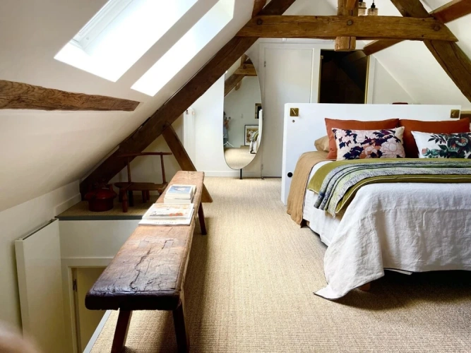 Comfort room