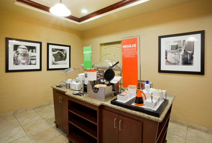 Hampton Inn Fairmont photo 28
