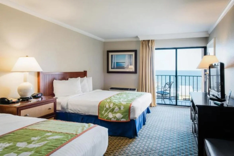 Aqua Beach Inn