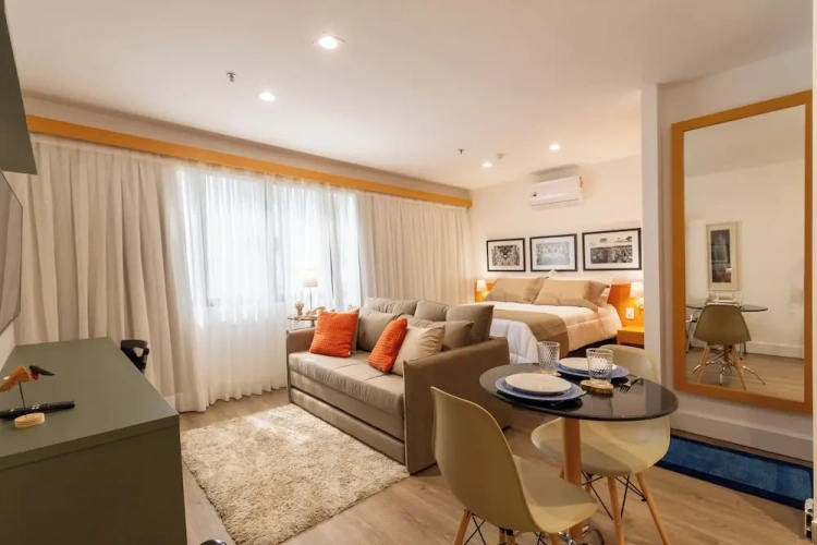 Deluxe Apartment